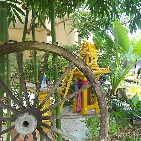 Phuket Airport Overnight Hotel Nai Yang Bagian luar foto